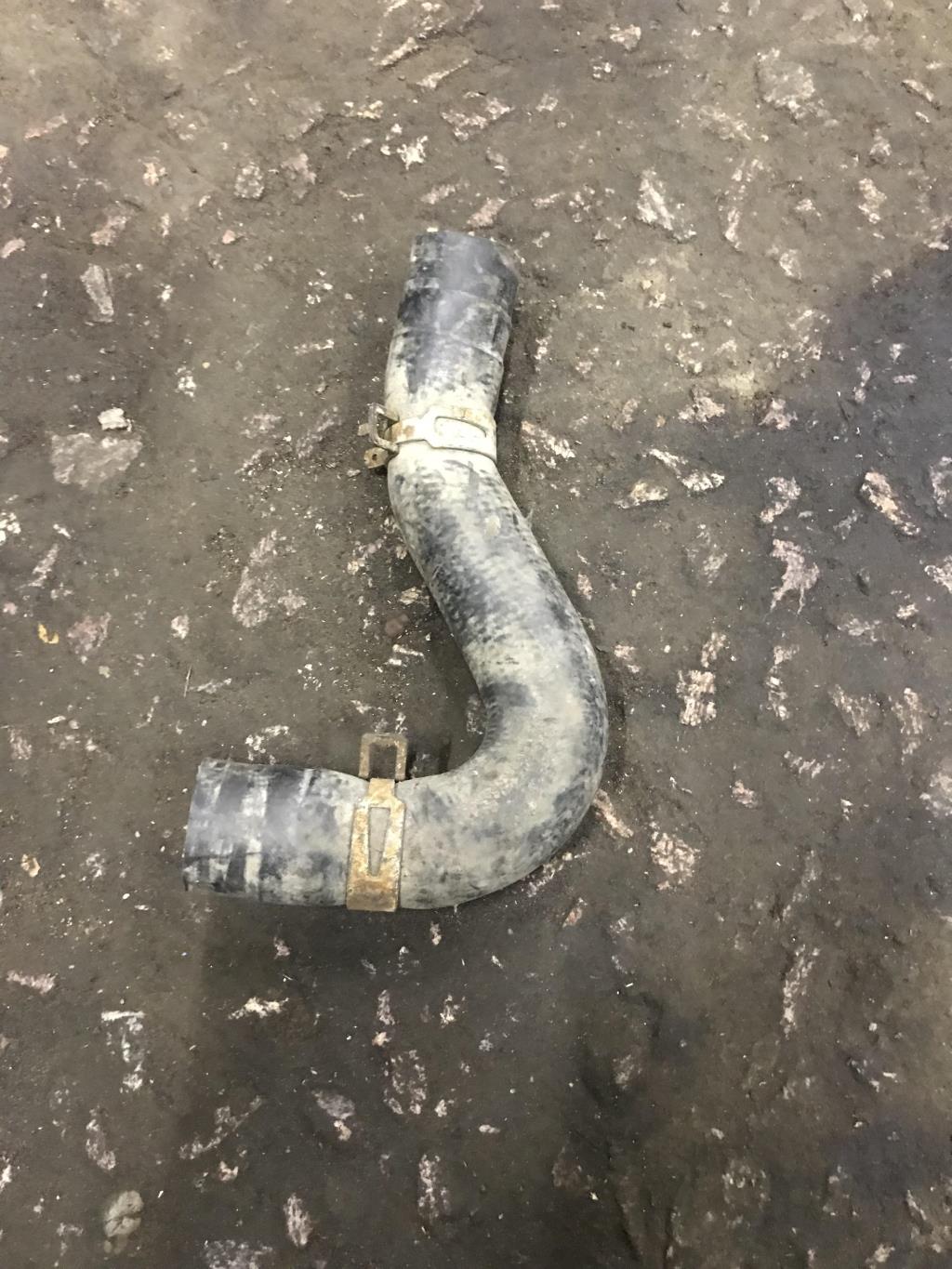 Volkswagen Passat (B3) 1988-1993 для Патрубок