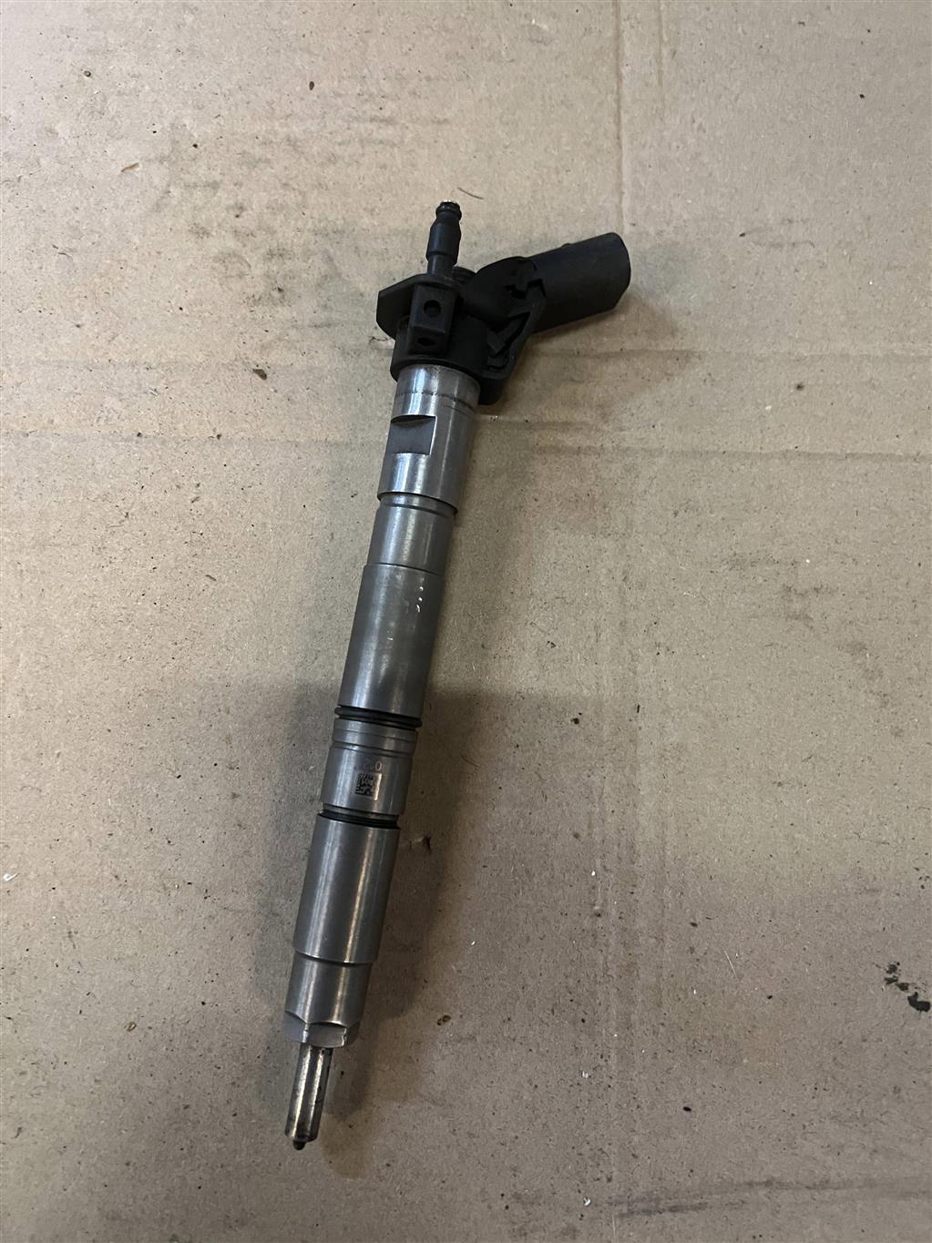 Volkswagen Touareg 7L 2007-2010 для Форсунка дизельная