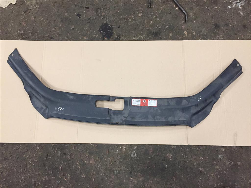 Audi Q7 (4L)  2005 - 2009 для Накладка жабо передней панели