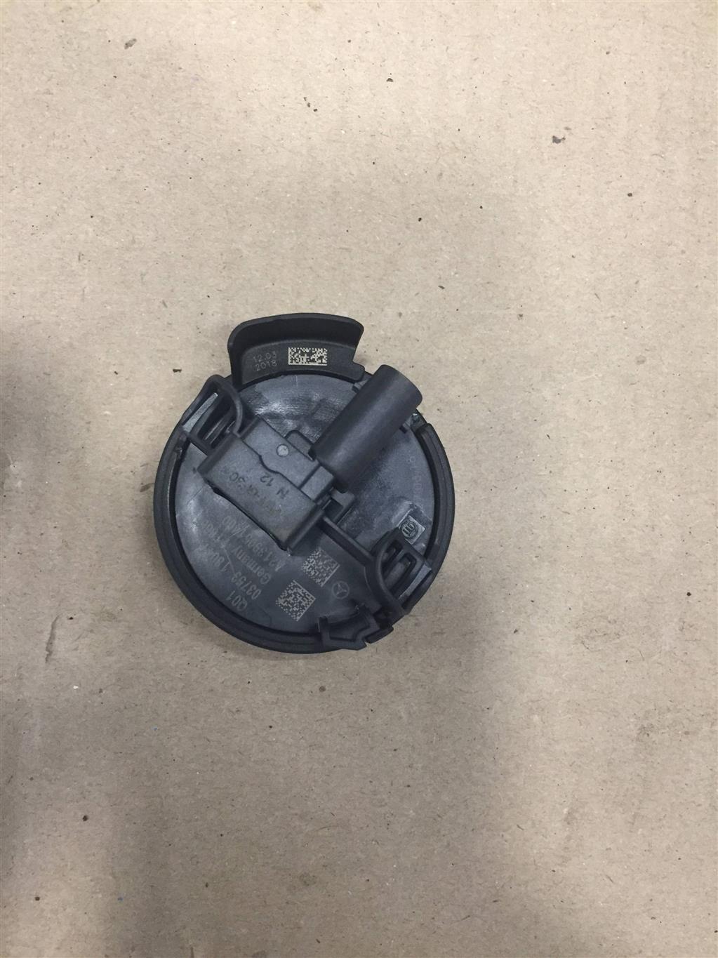 Mercedes-Benz W205 C205 Coupe для Датчик удара (Airbag)