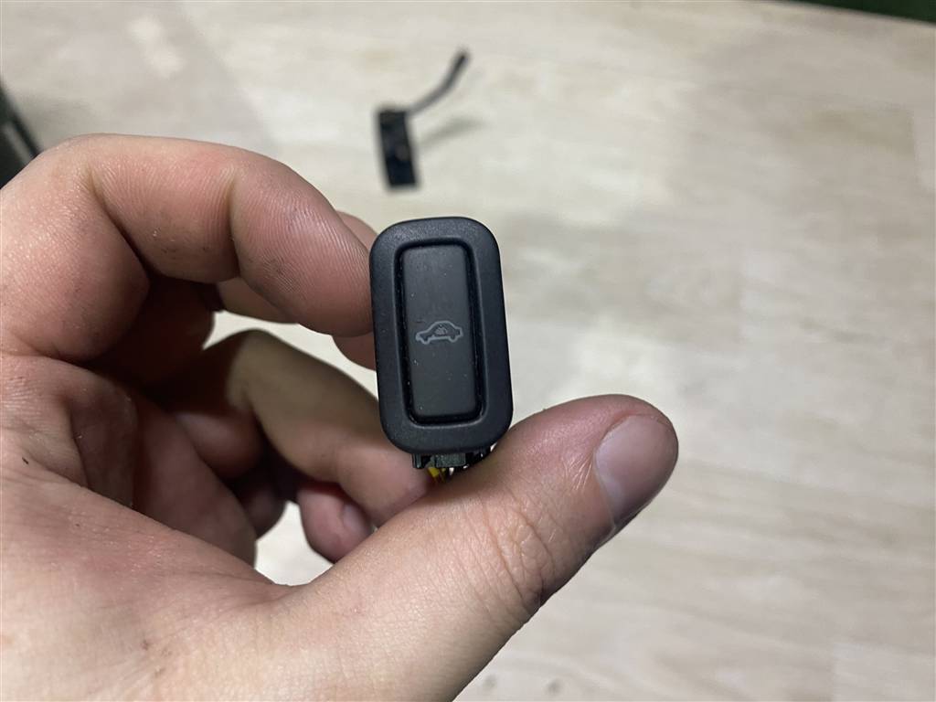 Volkswagen Touareg 7L 2007-2010 для Кнопка отключения сигнализации