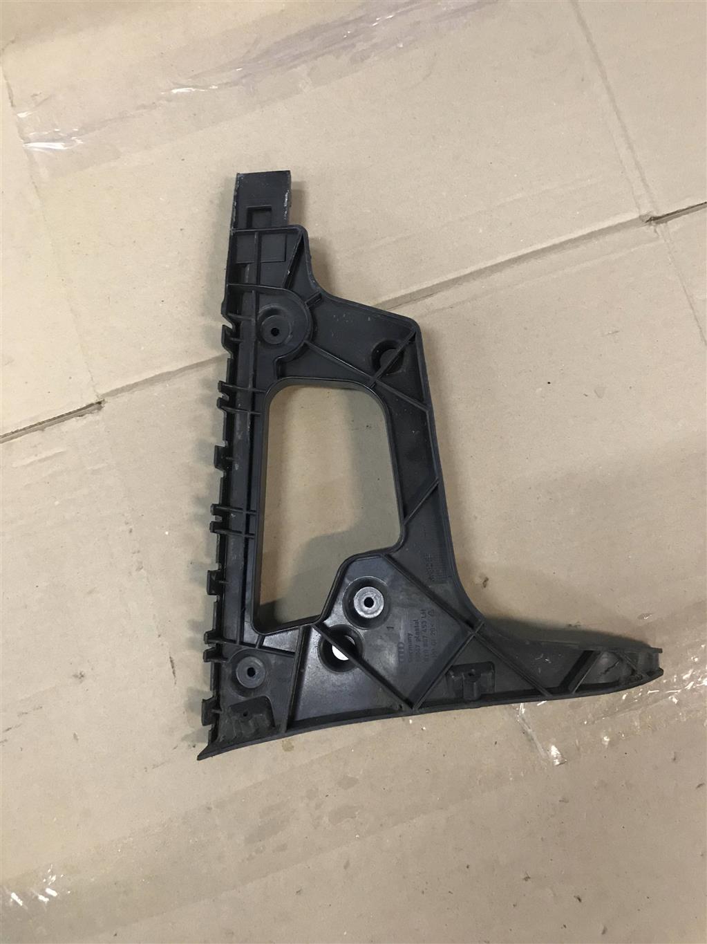 Audi A5/S5 Coupe (8T) 2007-2011 для Направляющая заднего бампера левая