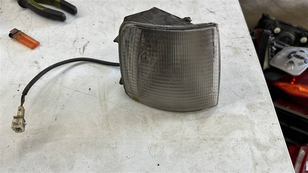 Volkswagen Passat (B3) 1988-1993 для Указатель поворота правый