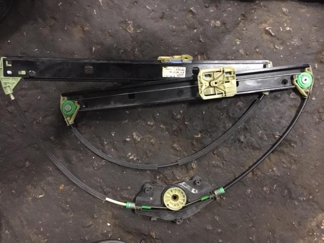 Audi A4 (B8) 2007-2012 для Стеклоподъемник передний правый