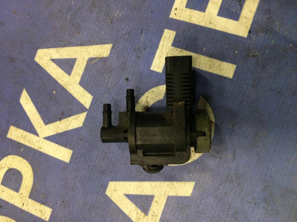 Volkswagen Passat (B6) 2005-2010 для Электромагнитный клапан