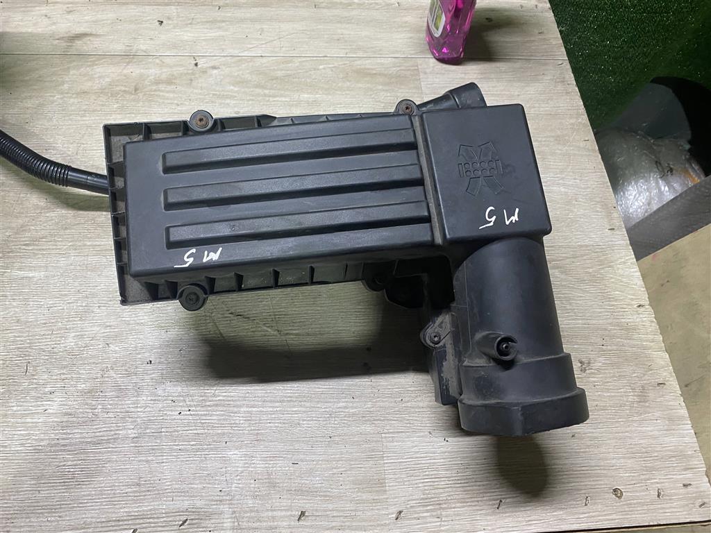 Volkswagen Passat CC 2012-2017 рестайлинг для Корпус воздушного фильтра