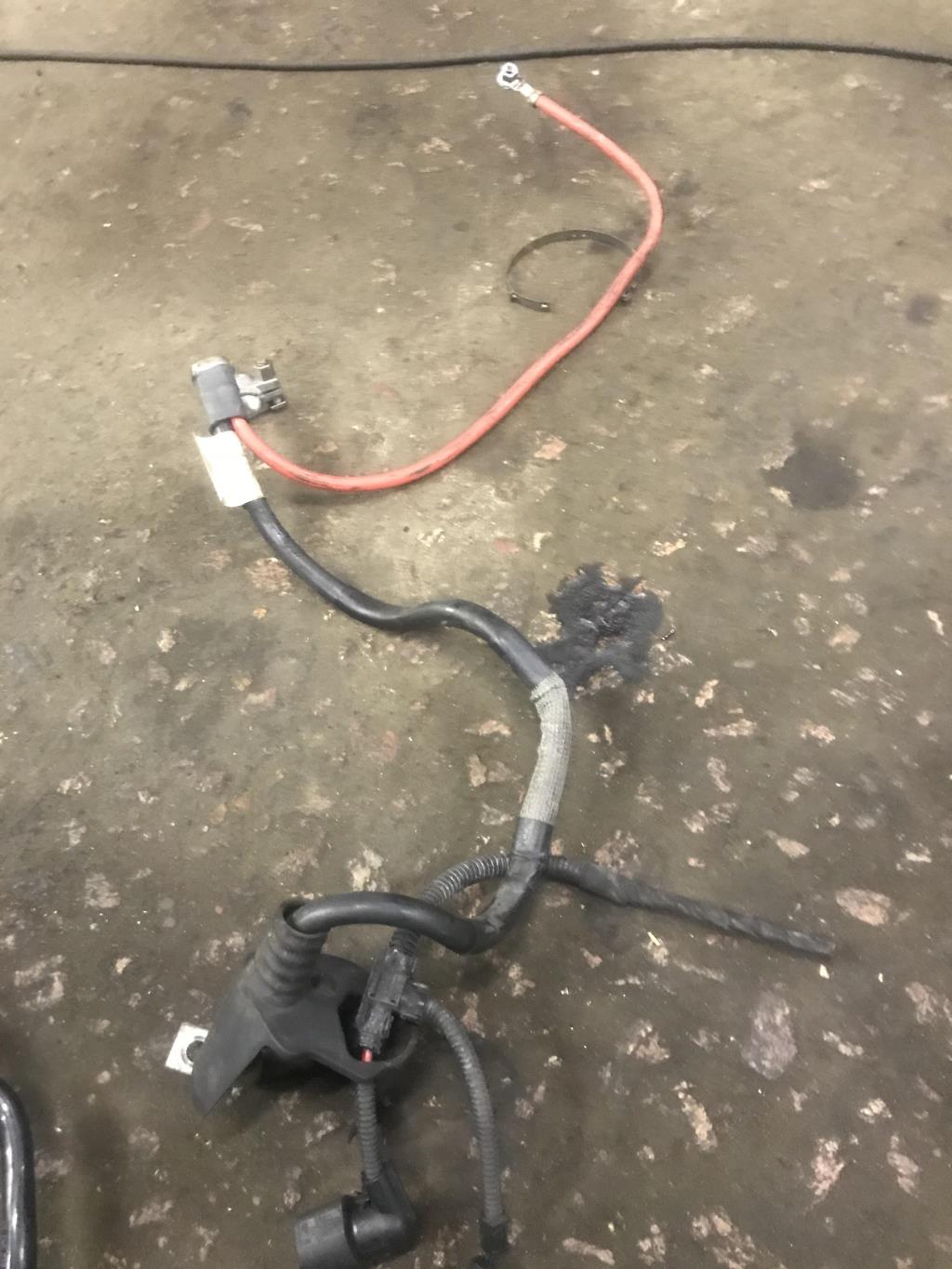 Volkswagen Jetta 2005-2011 для Клемма аккумулятора