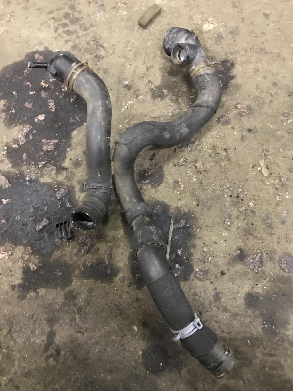 Volkswagen Golf V 2003-2009 для Шланг системы охлаждения