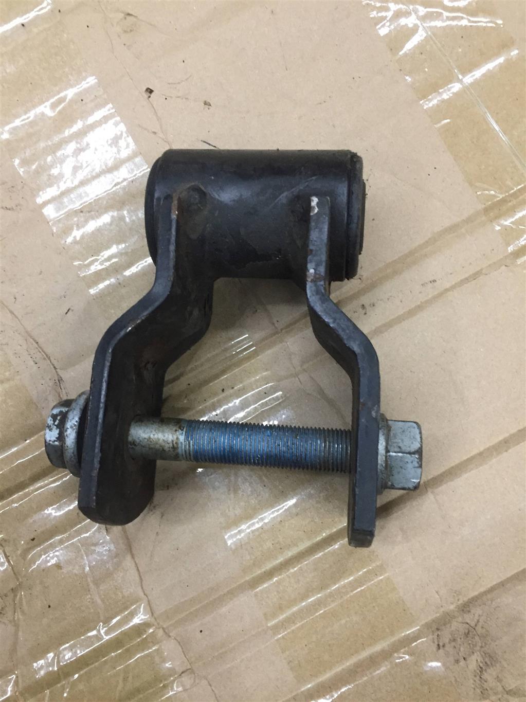 Volkswagen Crafter 2006-2011 для Кронштейн