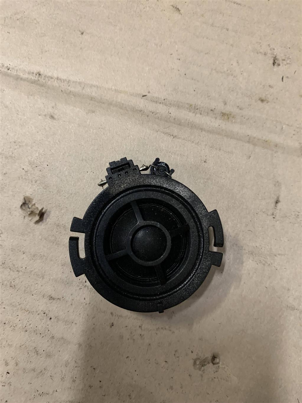 Audi A6 (C6 4F) Allroad quattro 2005-2012 для Динамик