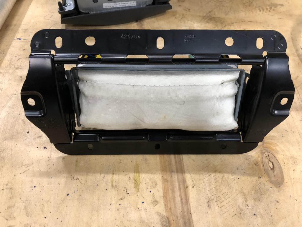 Volkswagen Touareg 7L 2002-2006 для Подушка безопасности пассажирская (в торпедо)