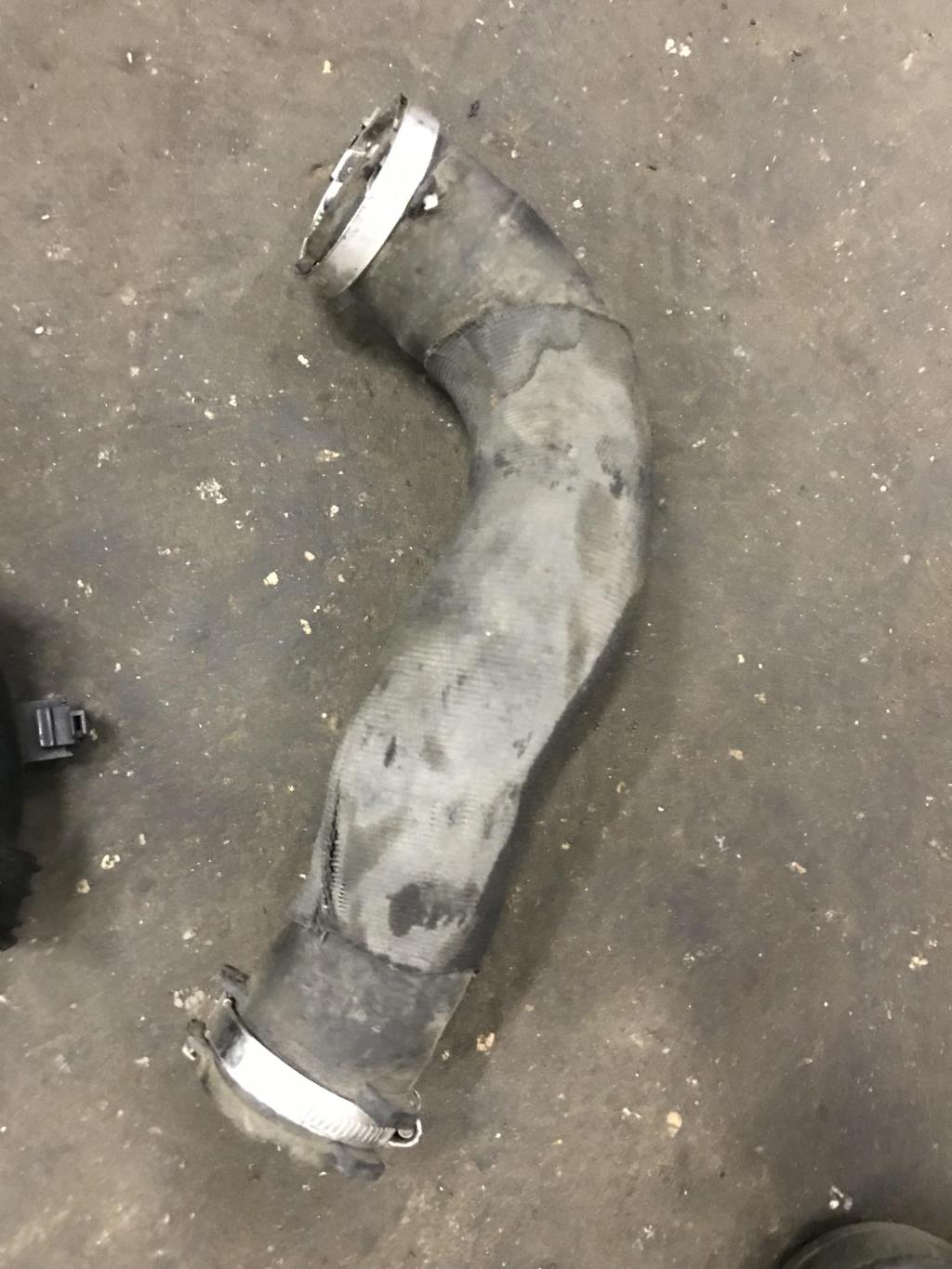 Audi A4 (B7) 2005-2007 для Патрубок