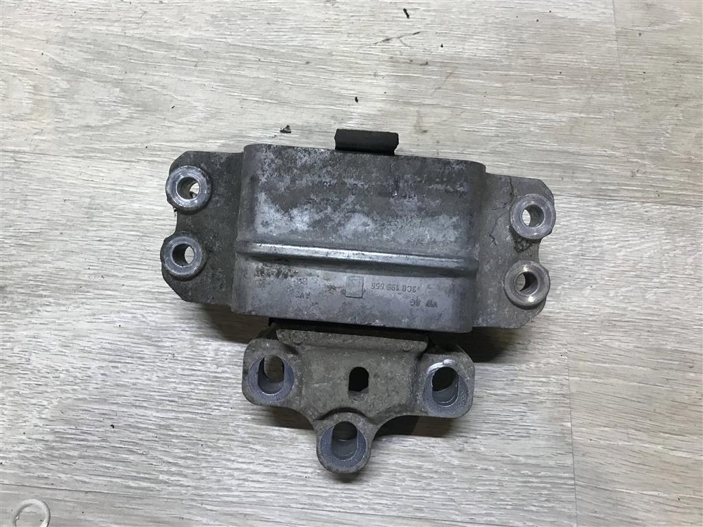 Skoda Superb 2008-2015 для Опора КПП левая