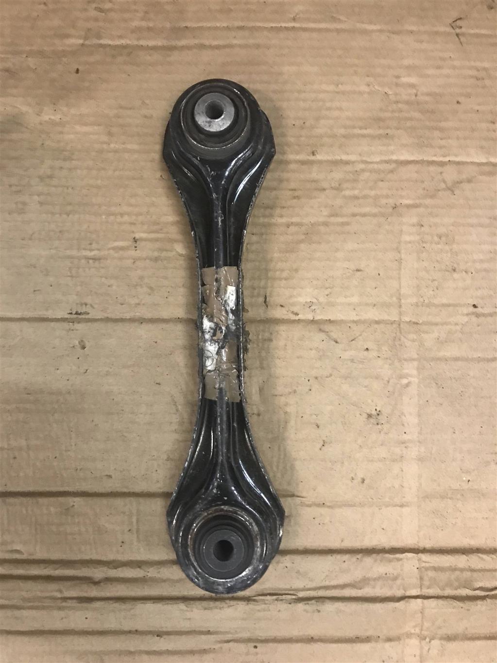 Mercedes-Benz W210 E-Klasse 2000-2002 для Рычаг задний