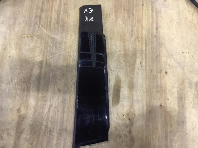 Audi A3 (8V) 2016-2019 рестайлинг для Декоративная накладка