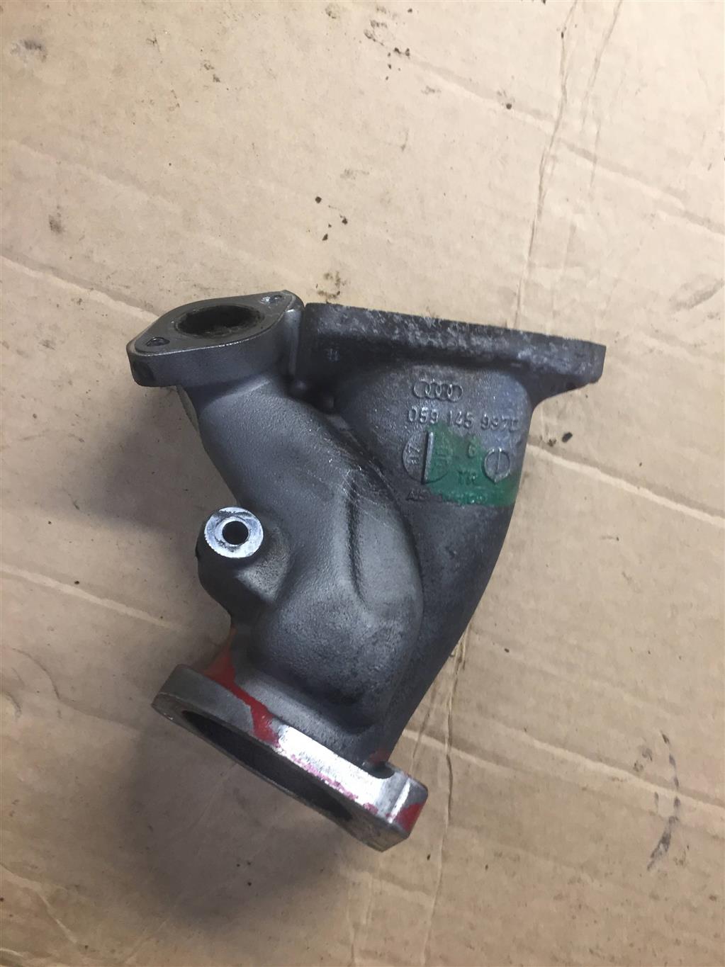 Audi Q7 (4L)  2005 - 2009 для патрубок впускного тракта