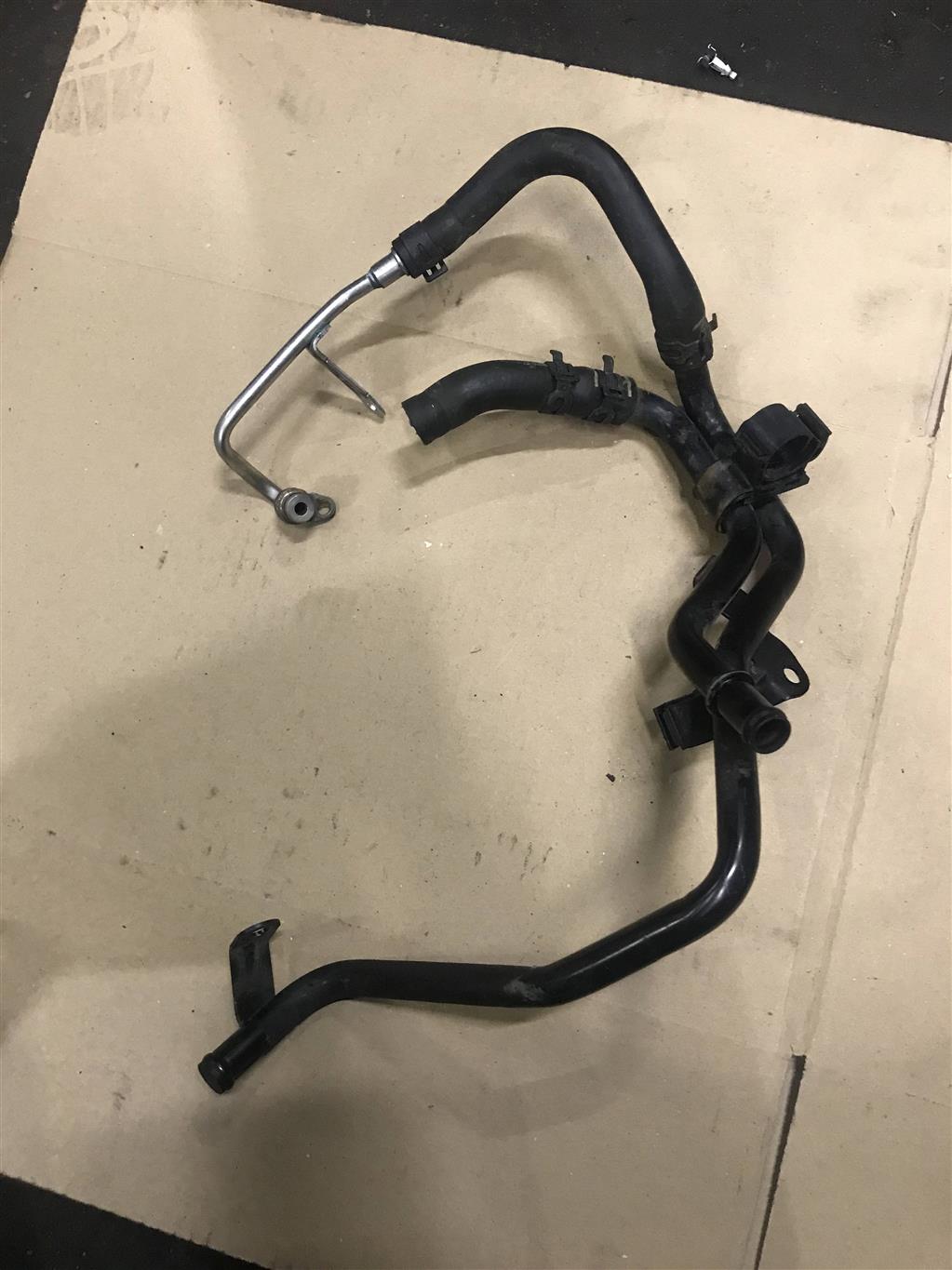 Audi A3 (8PA) 2004-2013 для Патрубок системы охлаждения 