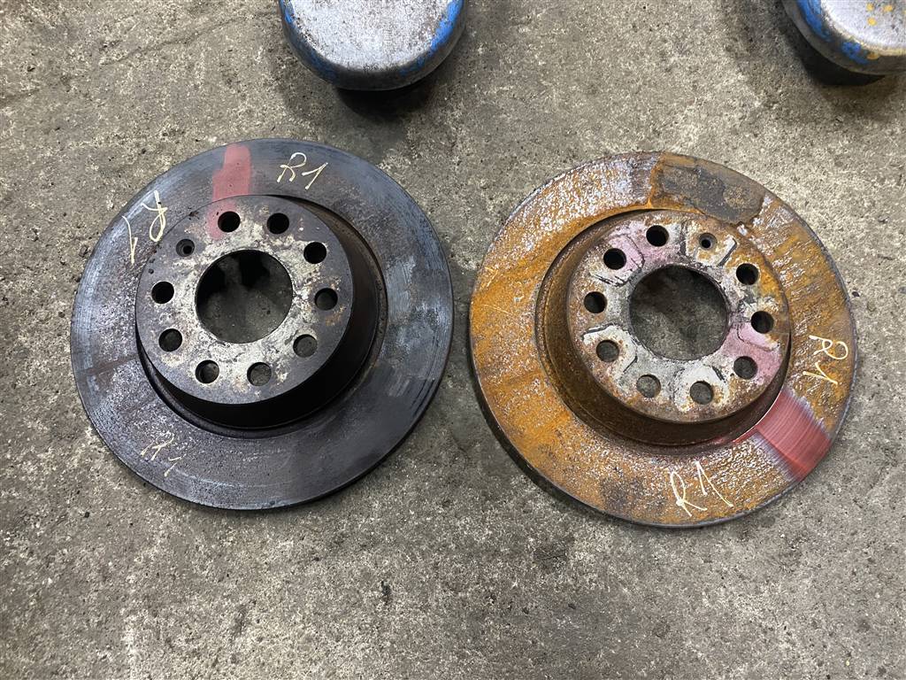 Volkswagen Passat (B7) 2011-2015 для Диск тормозной задний  комплект