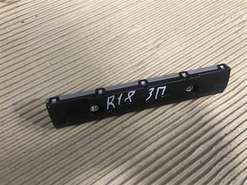 Audi Q7 (4L)  2005 - 2009 для Антенна