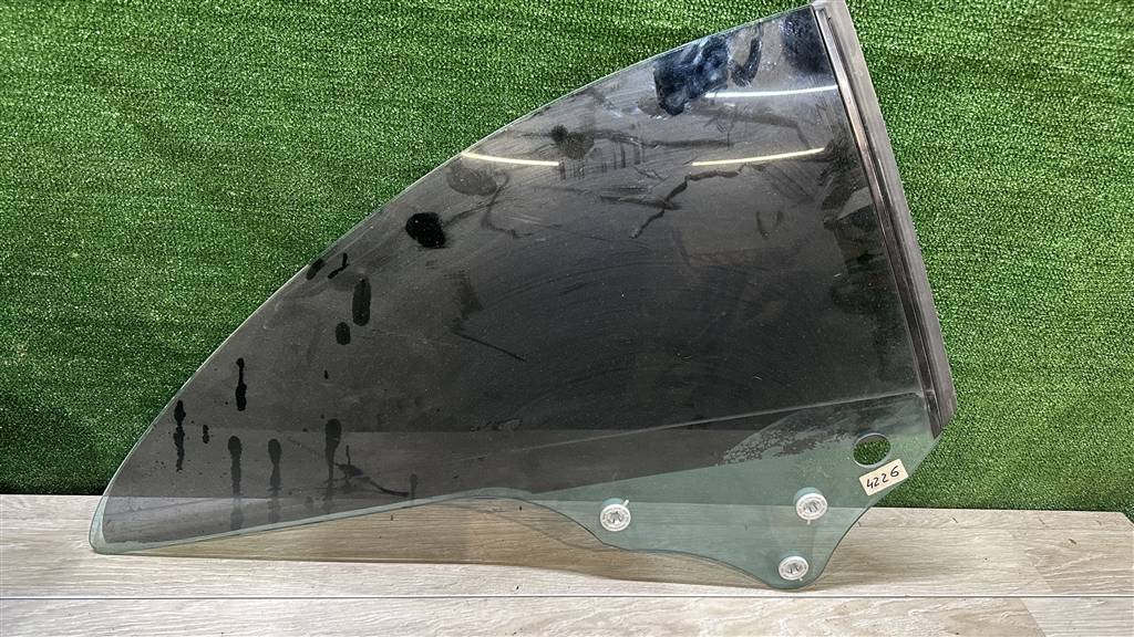 Mercedes-Benz W209 CLK coupe 2000-2005 для стекло заднее правое форточка