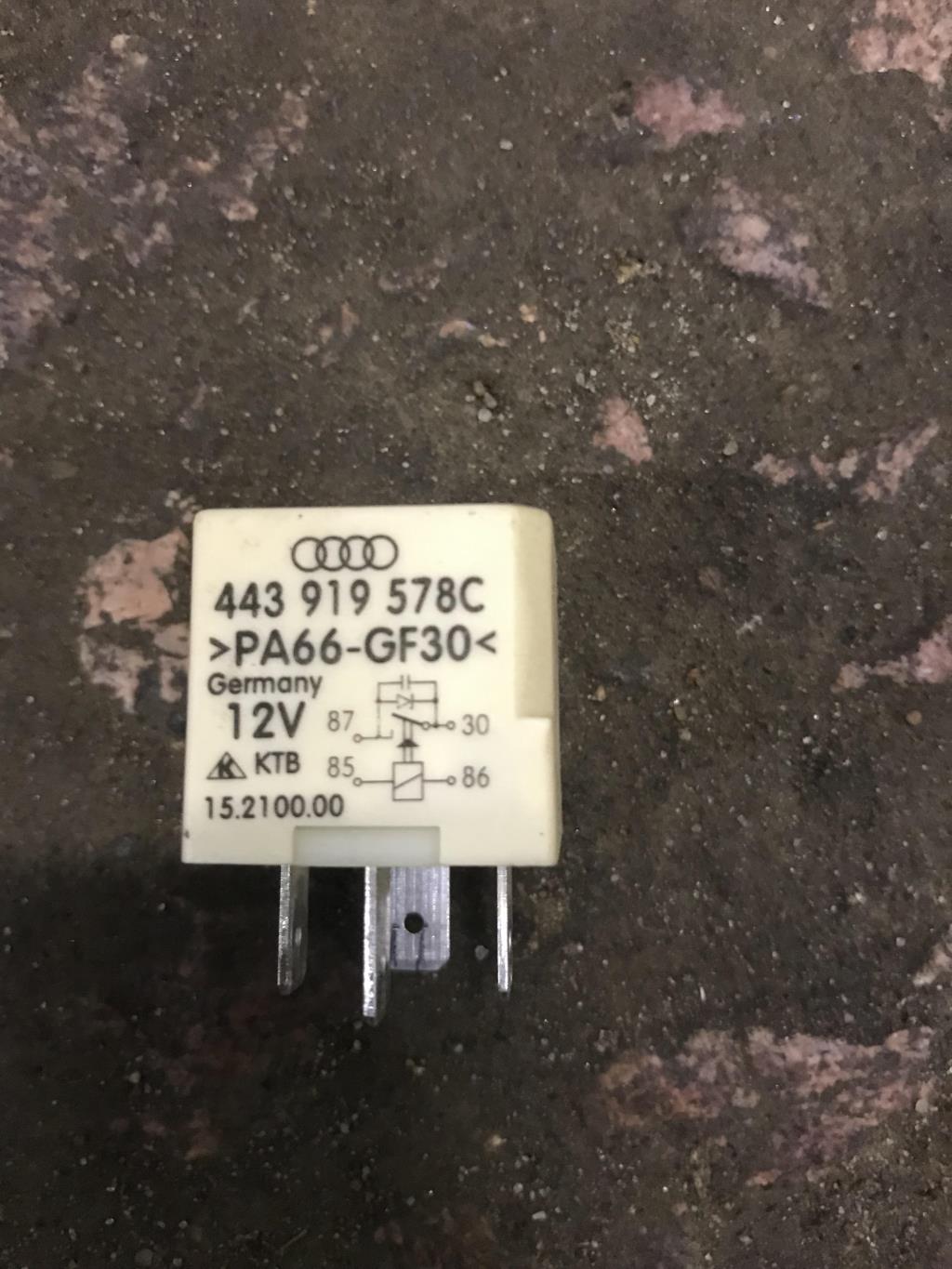 Audi A6 (C5) 2001-2004 рестайлинг для Реле