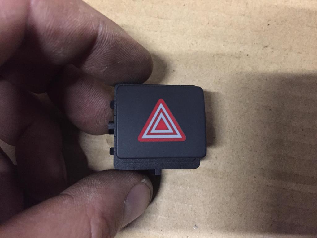 Audi A7 (4G) 2010-2014 для Кнопка аварийной сигнализации