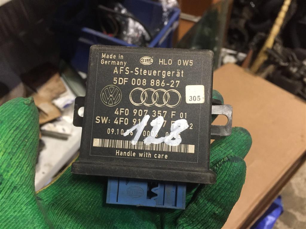 Audi Q7 (4L)  2005 - 2009 для Блок корректора фар