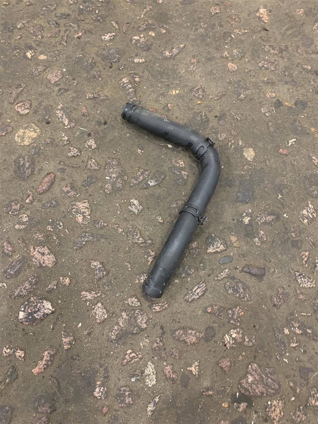 Audi A6 (C6 4F) 2008-2011 рестайлинг для Патрубок