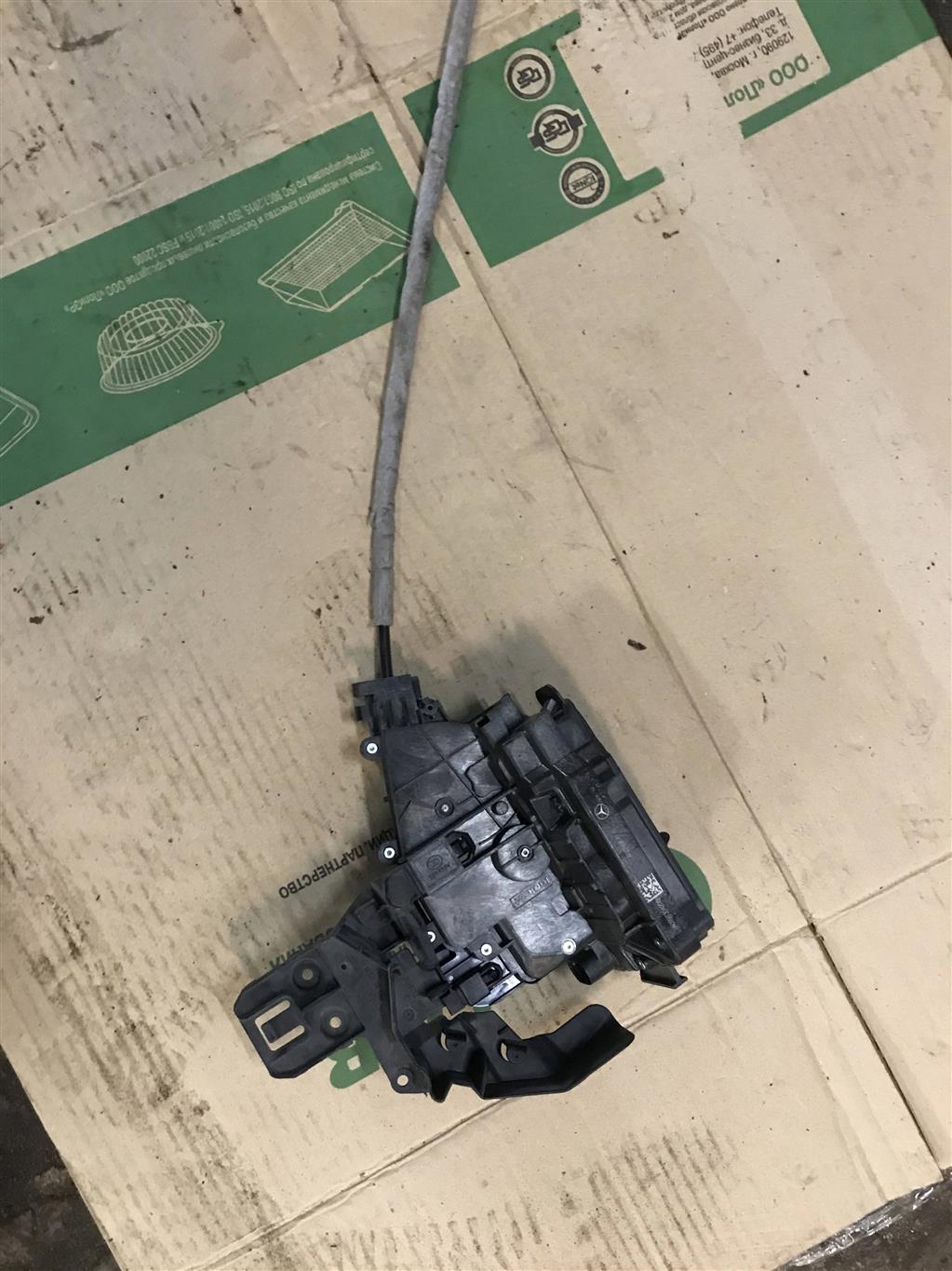 Mercedes-Benz W253 X253 GLC 2015-2019 для Замок двери задней правой