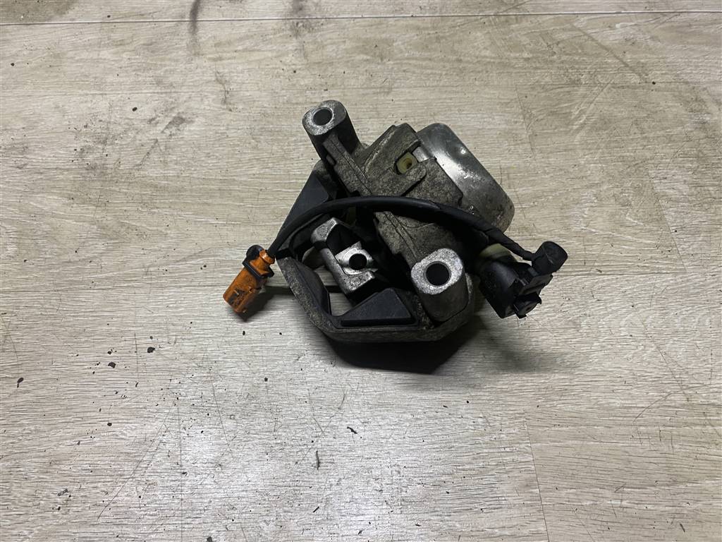 Audi A6 C7 для Опора двигателя правая