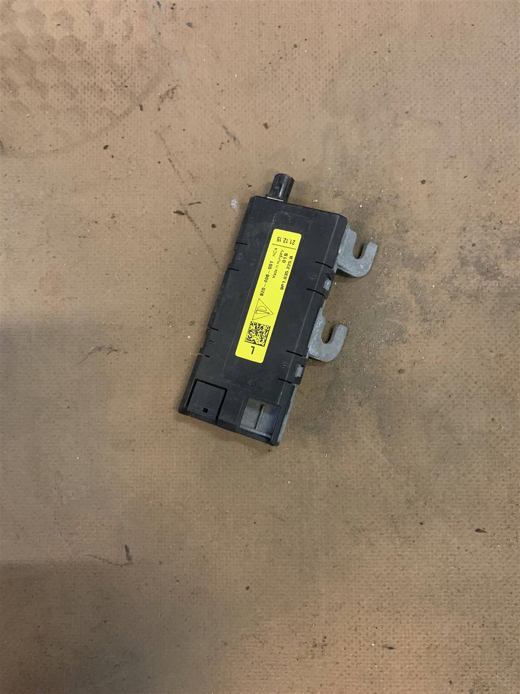 Porsche  911 VII (991) 2011 – 2015 для Усилитель антенны