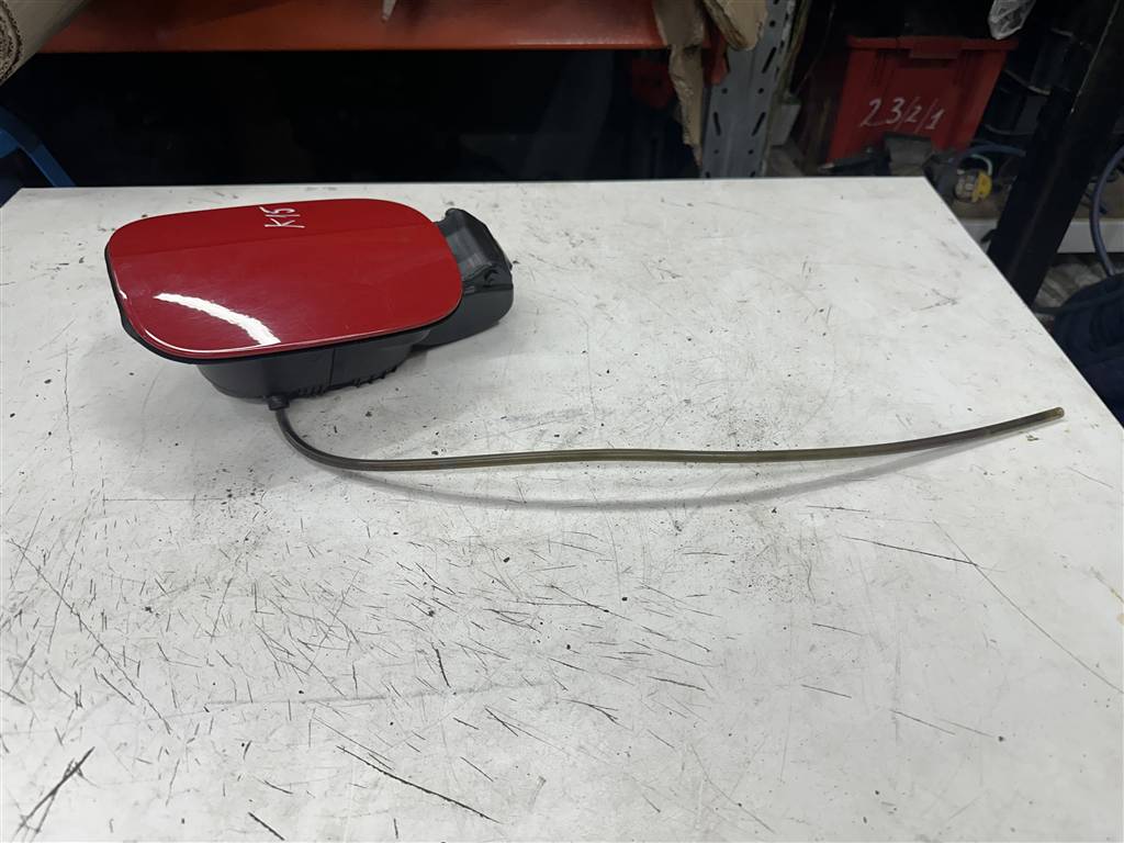 Skoda Octavia A7 для Лючок бензобака