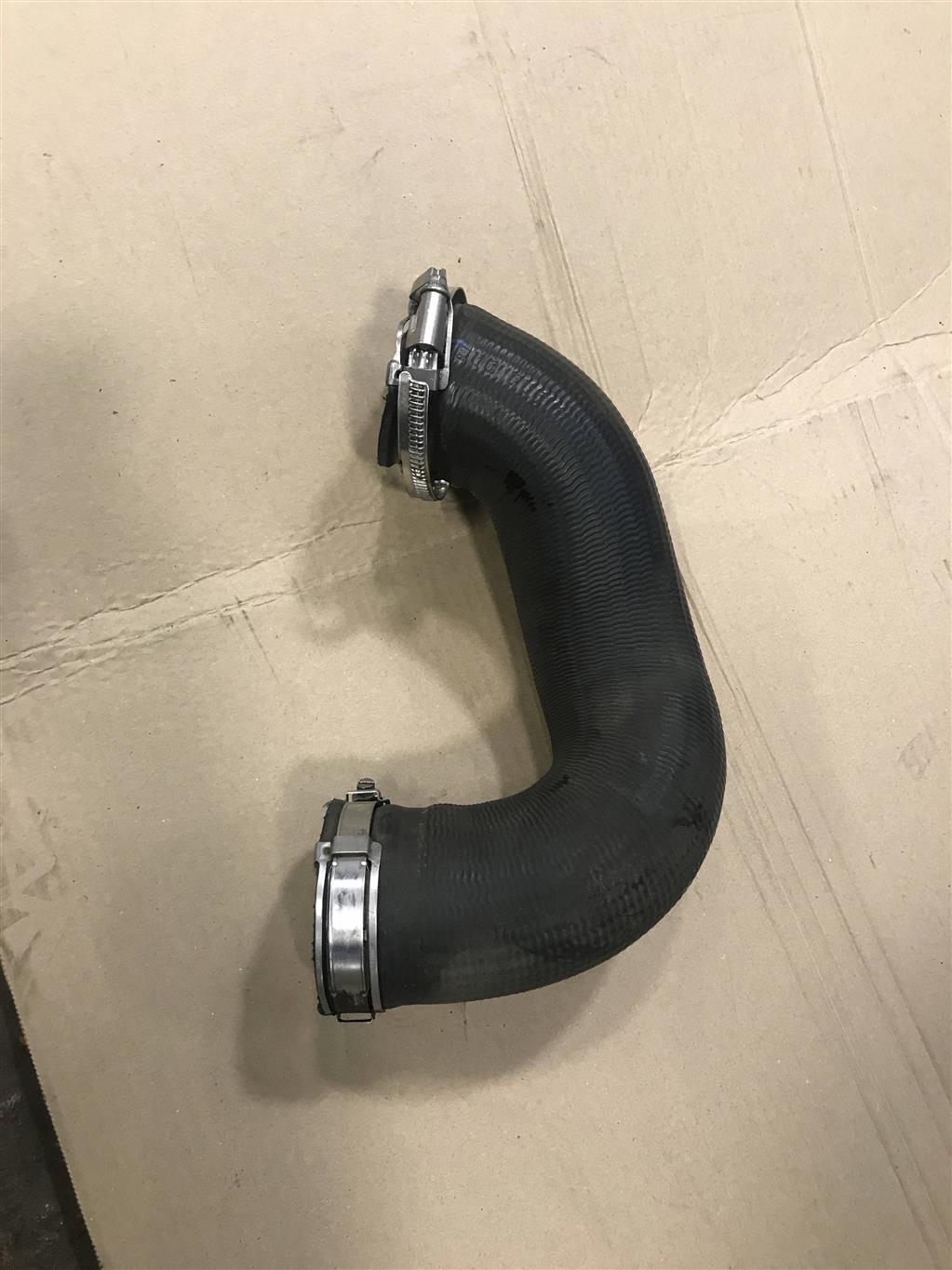 Audi Q7 (4L)  2005 - 2009 для Патрубок интеркулера