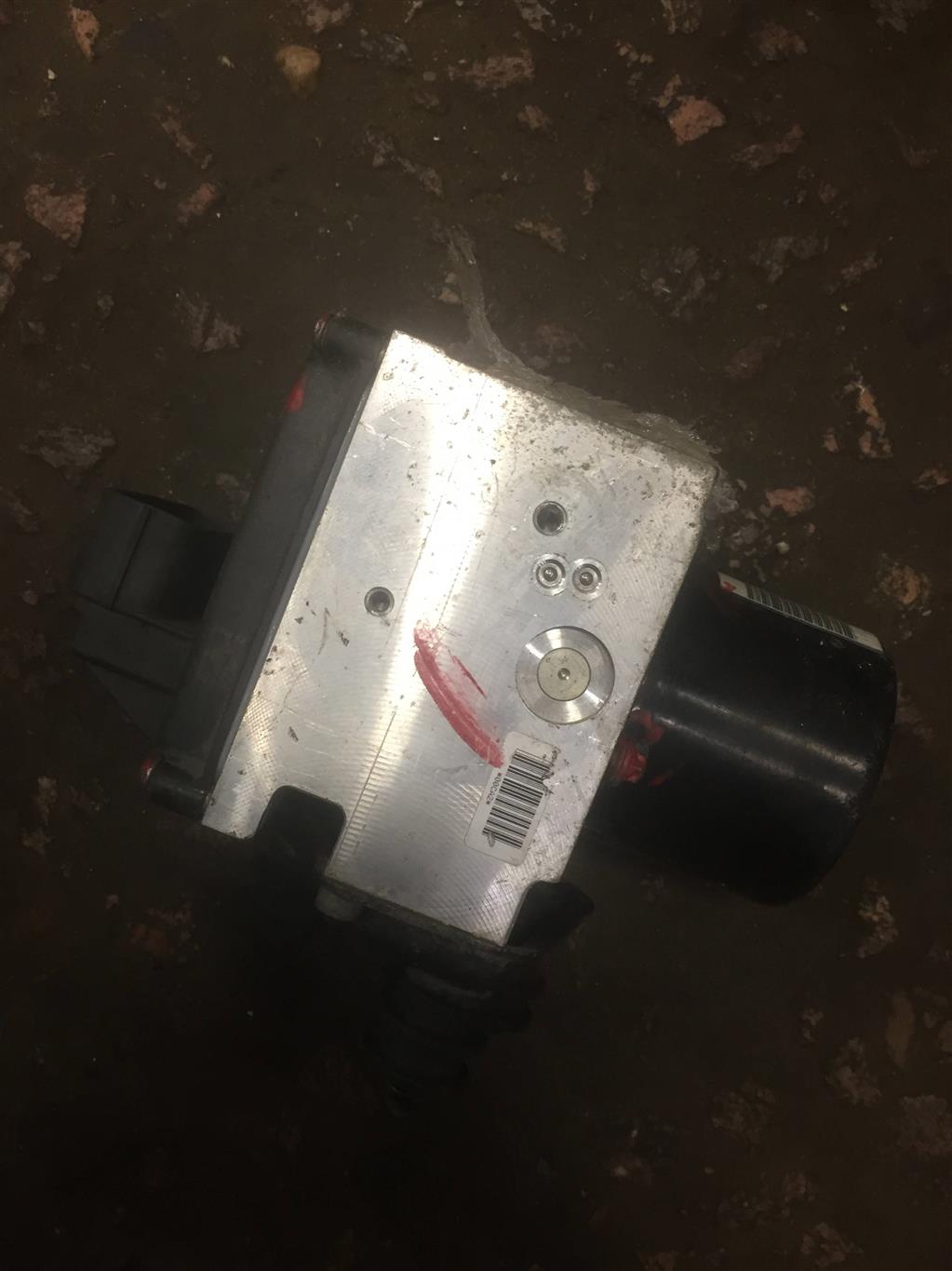 Volkswagen Passat (B6) 2005-2010 для Блок ABS