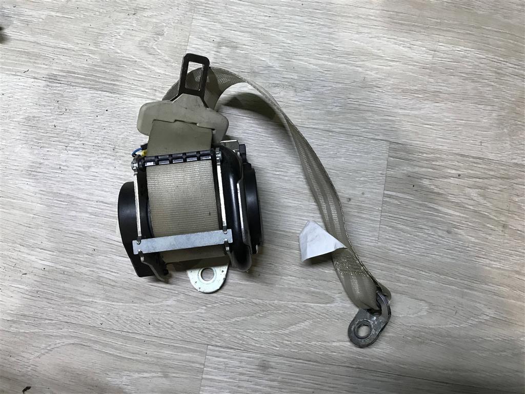 Skoda Superb 2008-2015 для Ремень безопасности с пиропатроном