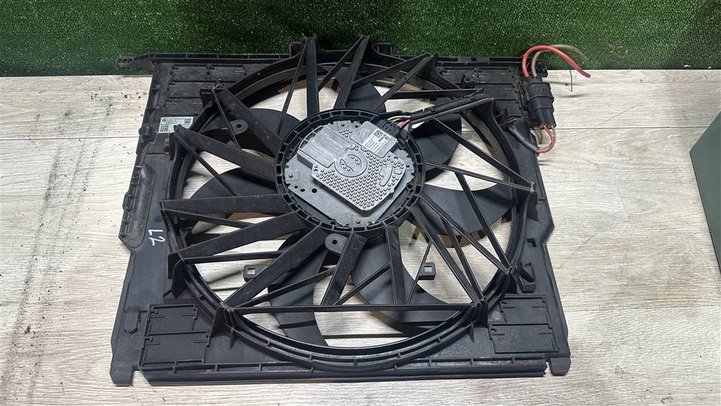 BMW 5-серия F10/F11 2009> для Диффузор с вентиляторами в сборе