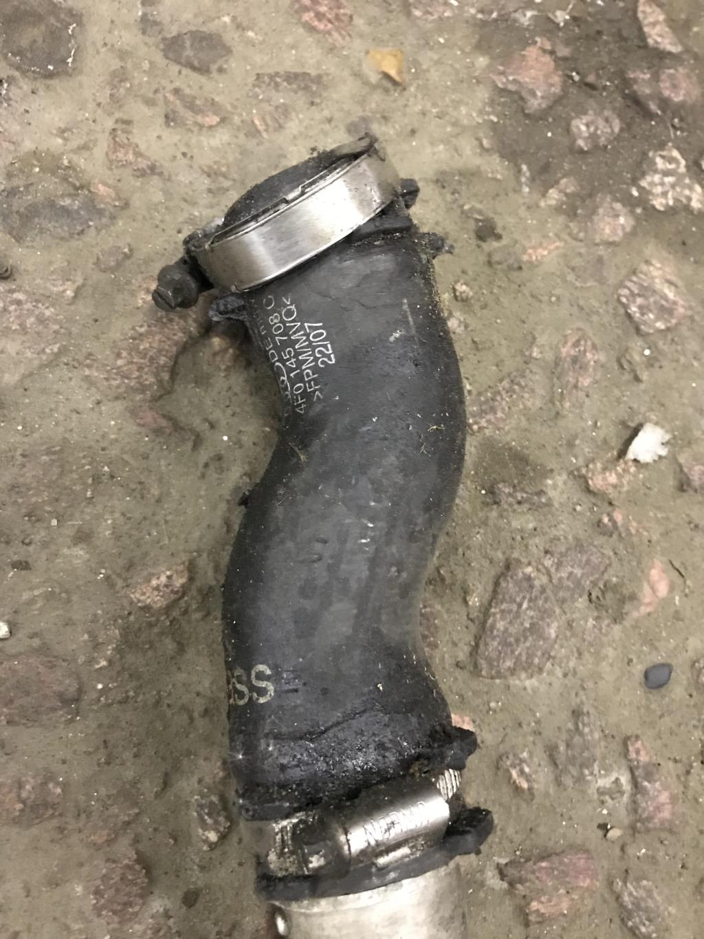 Audi A6 (C6 4F) Allroad quattro 2005-2012 для Патрубок интеркулера