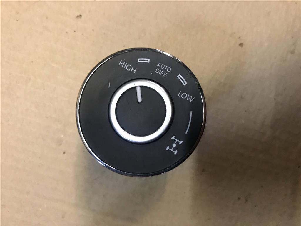 Volkswagen Touareg 7L 2002-2006 для кнопка блокировки дифференциала