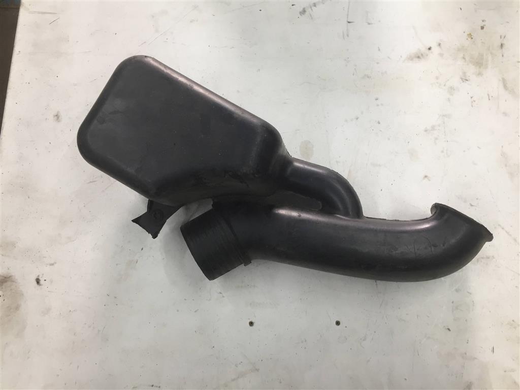 Volkswagen Polo (Sed Rus) 2015-2020 для Патрубок воздушного фильтра