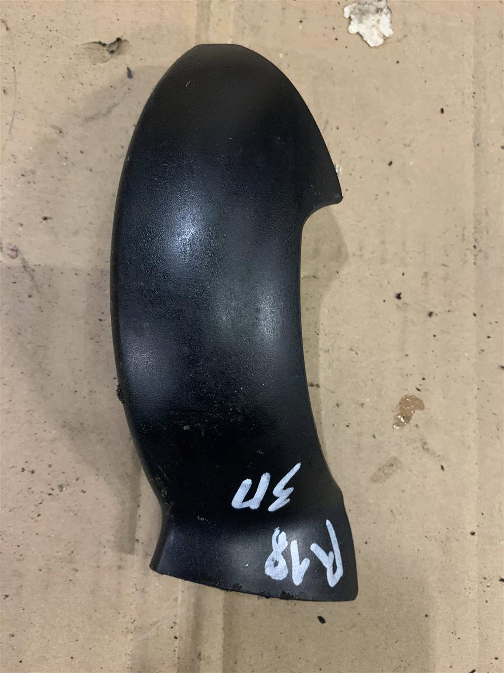 Audi Q7 (4L)  2005 - 2009 для накладка петли крышки багажника