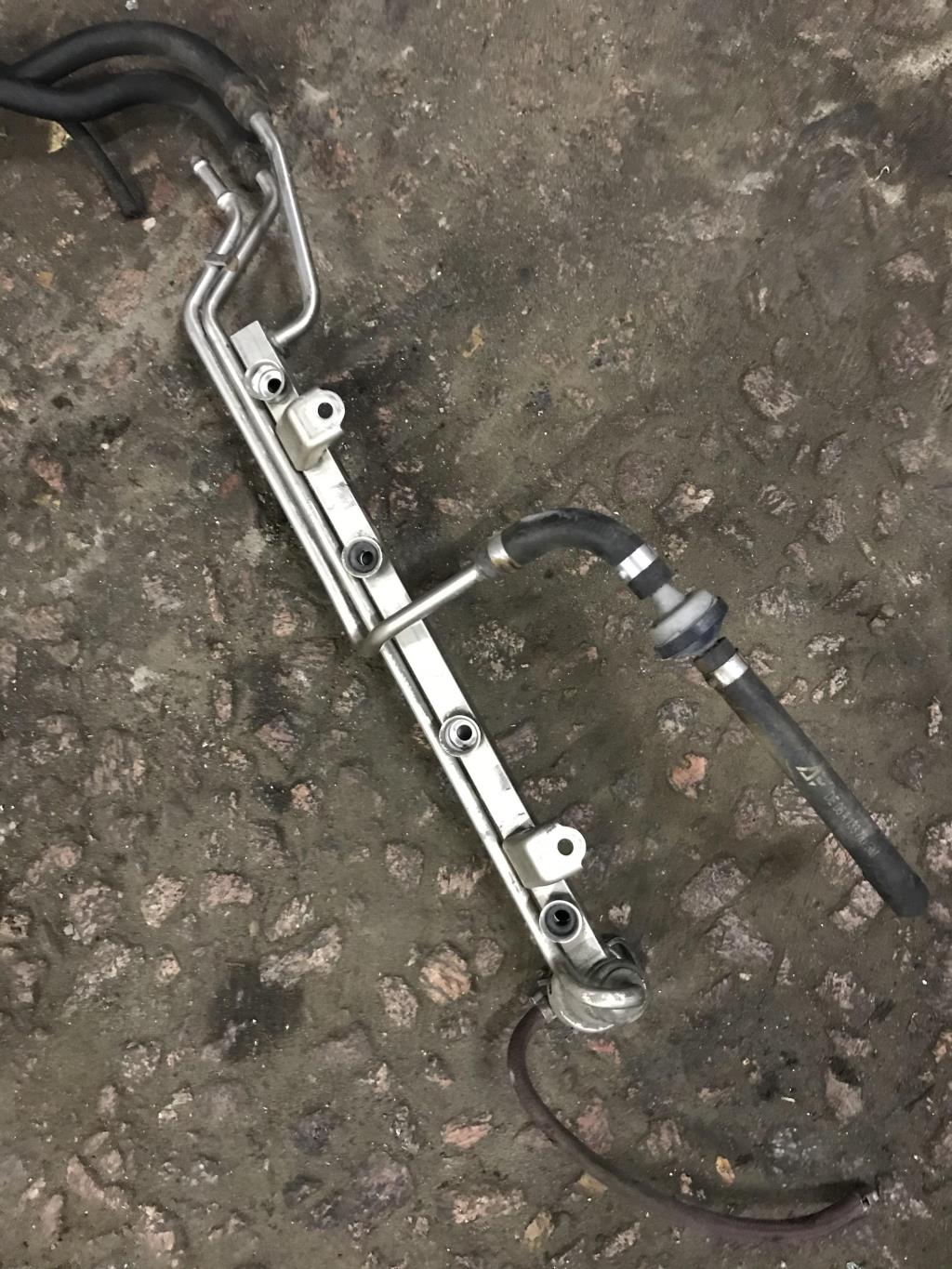 Volkswagen Sharan 2006-2010 для Рампа топливная