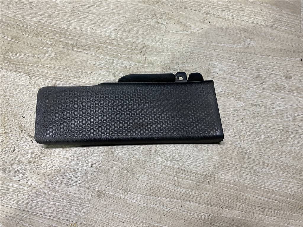 Volkswagen Golf VI 2009-2012 для Накладка площадки отдыха ноги