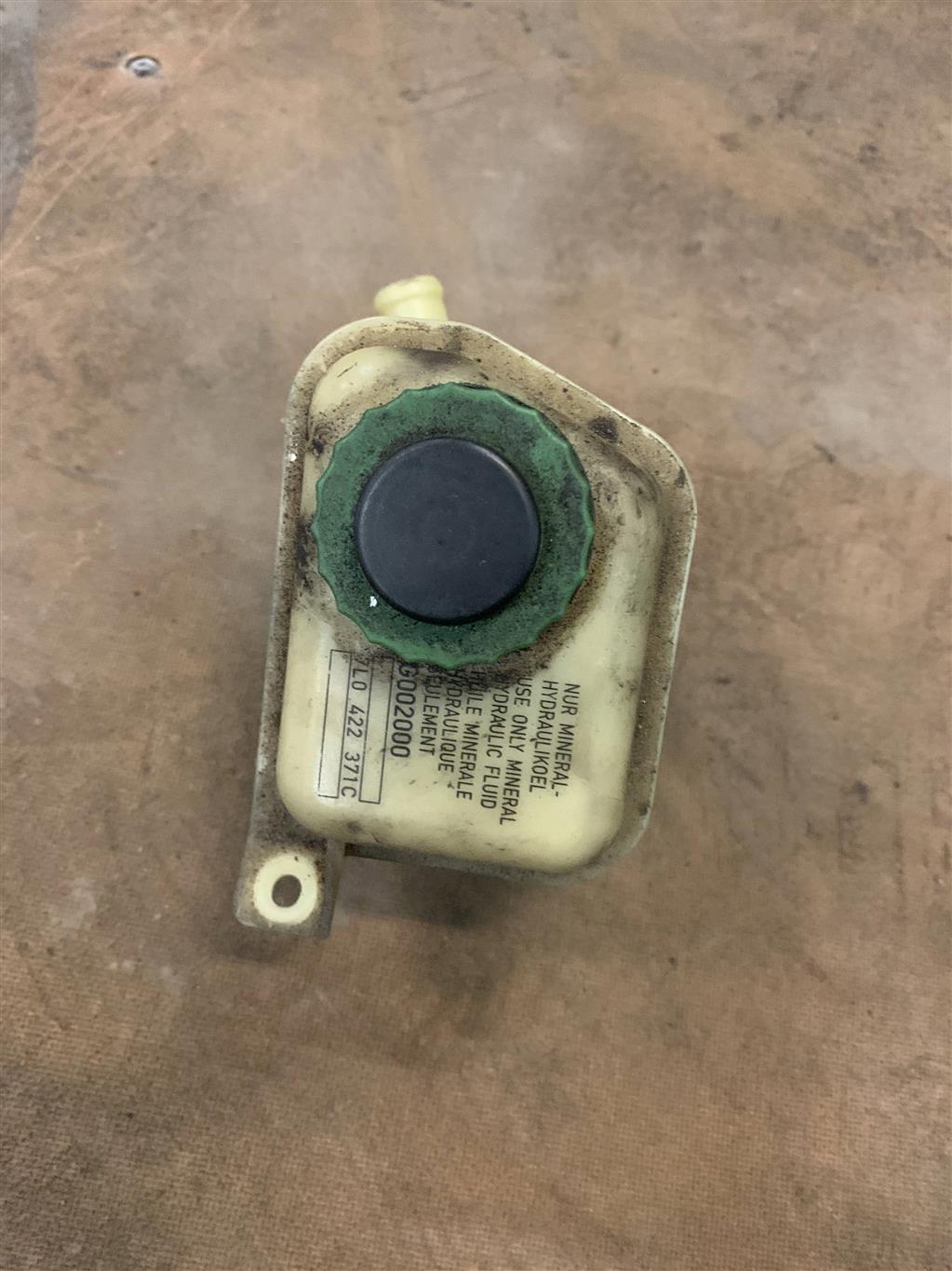 Volkswagen Touareg 7L 2002-2006 для Бачок гидроусилителя