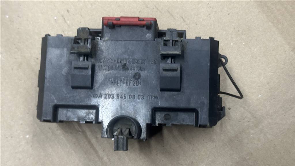 Mercedes-Benz W209 CLK coupe 2000-2005 для Блок предохранителей