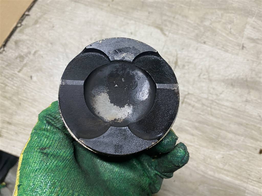 BMW 5-серия F10/F11 2009> для Поршень