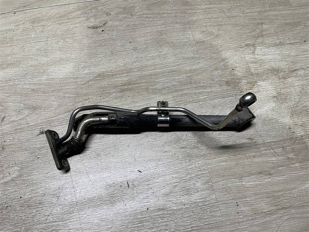 Volkswagen Golf VI 2009-2012 для Трубка турбины