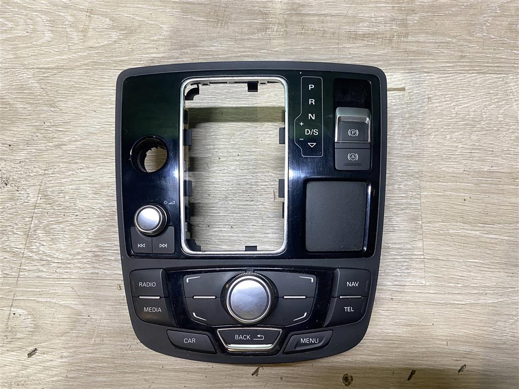 Audi A6 C7 для Блок управления  MMI