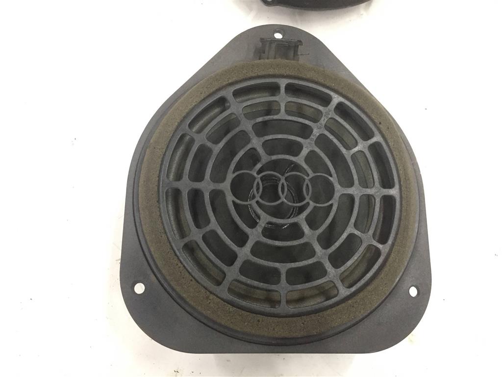 Audi A5/S5 Coupe (8T) 2007-2011 для Динамик