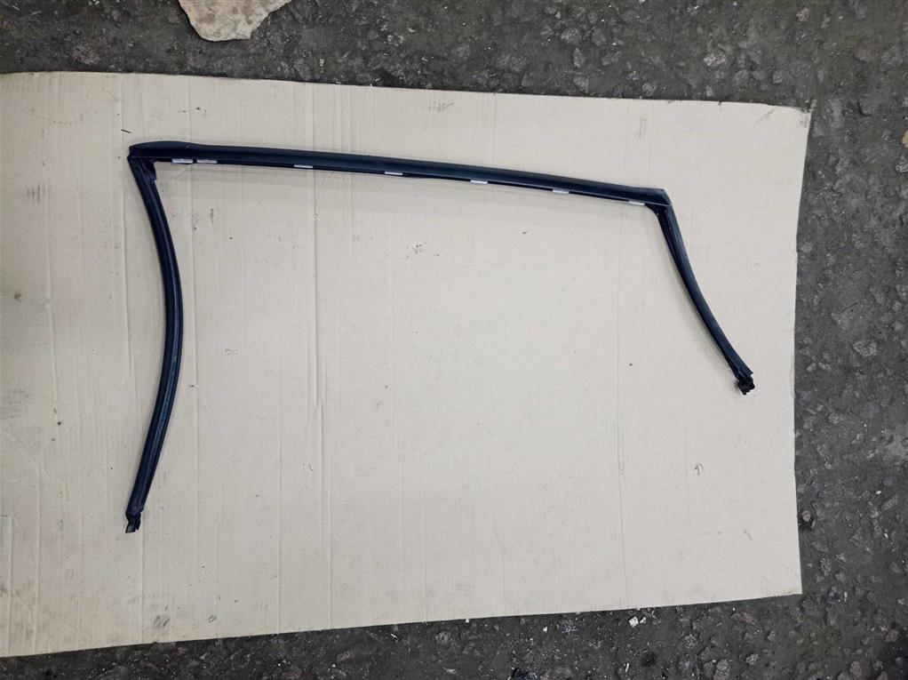 BMW X6 E71 2008-2014 для Направляющая стекла двери