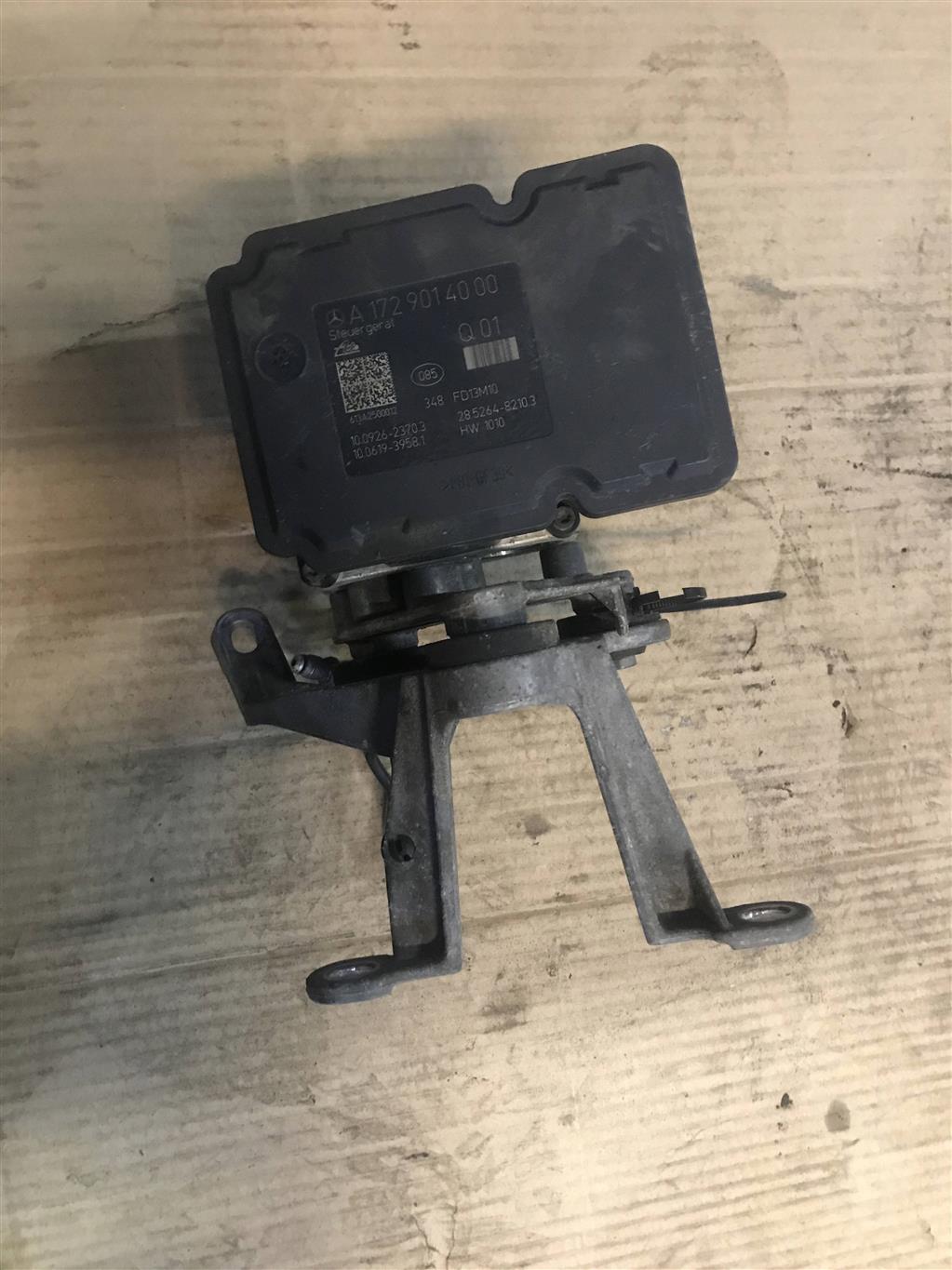 Mercedes-Benz W204 C-classe 2011-2015 рестайлинг для Блок ABS